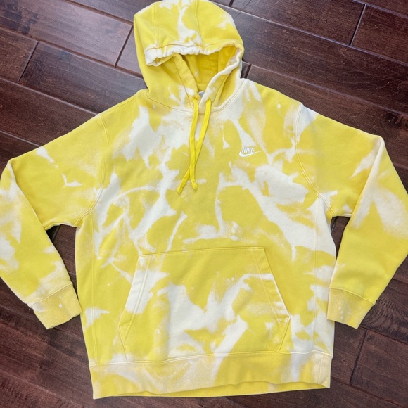 Nike Women’s Yellow Hoodie Streetwear Size L - Picture 1 of 6